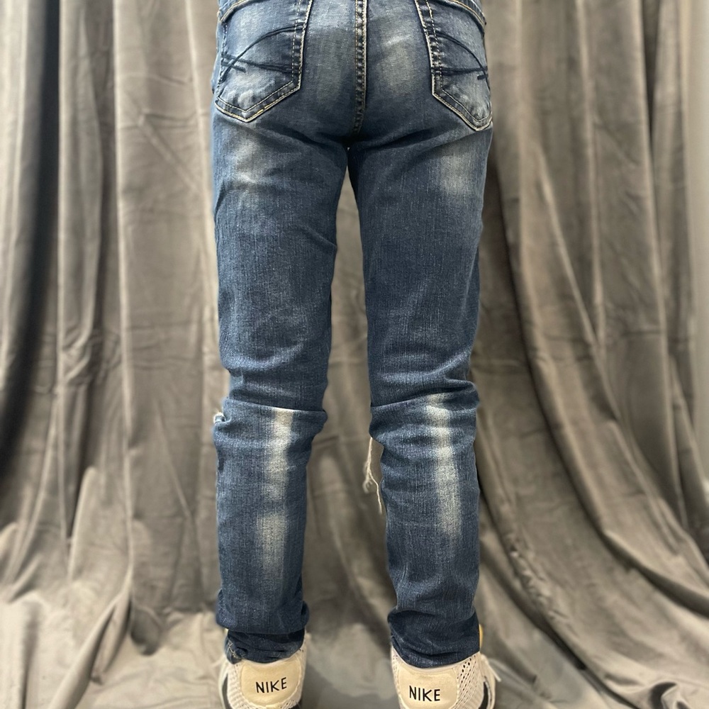 Jeans - Picture 2 of 3